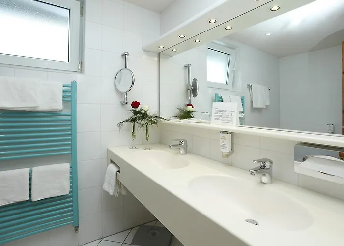 Hotell Posthotel Usseln 4*